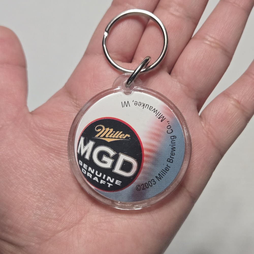 Vintage 2003 Miller Lite MGD Genuine Draft Beer‎ Logo Keychain Keyring